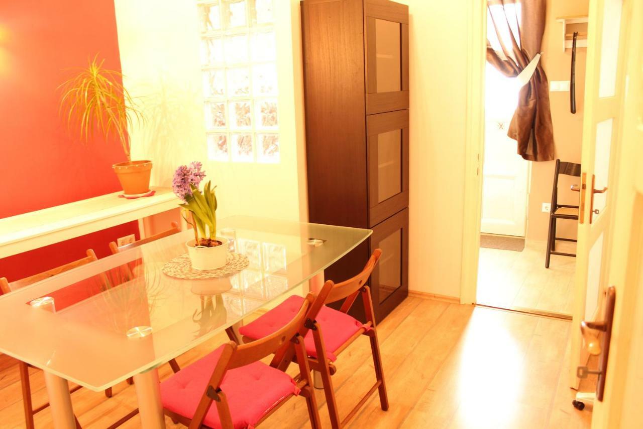 Yasmine Flat Budapeste Exterior foto