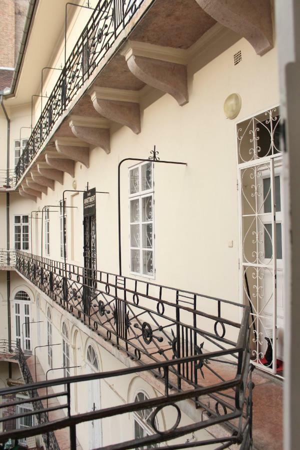 Yasmine Flat Budapeste Exterior foto